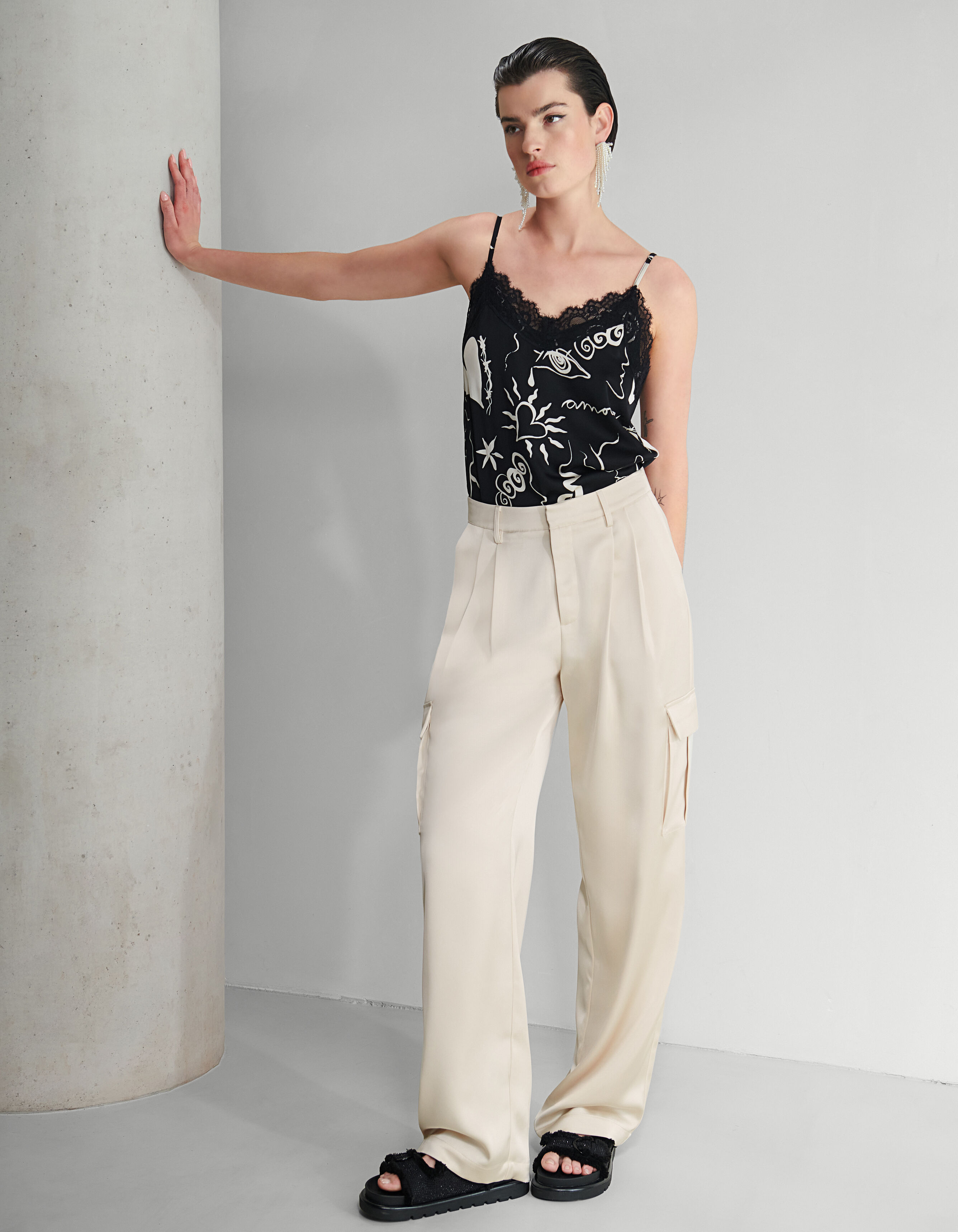 Cargo hose mit weitem bein Clearance